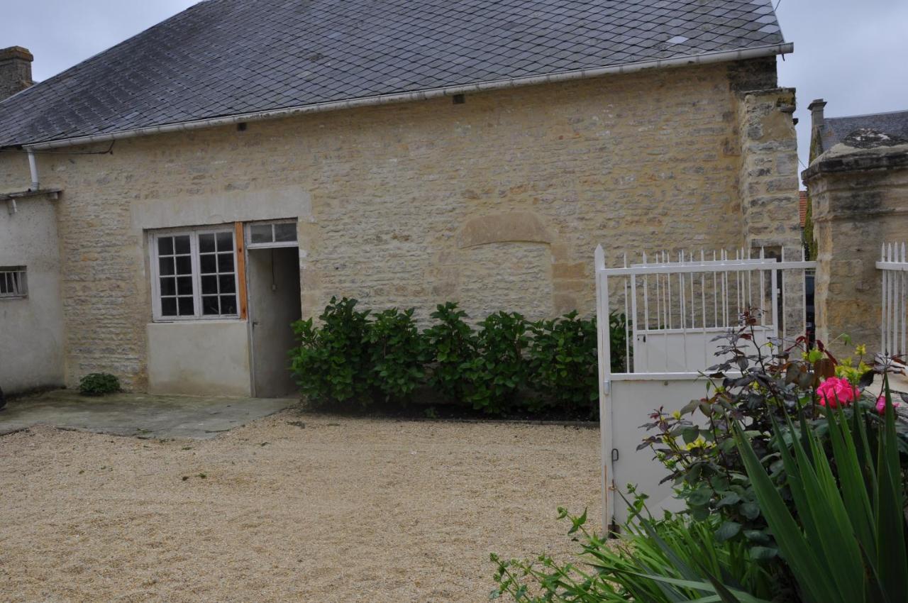 Le Petit Clos Du Bessin Longues-sur-Mer Ngoại thất bức ảnh
